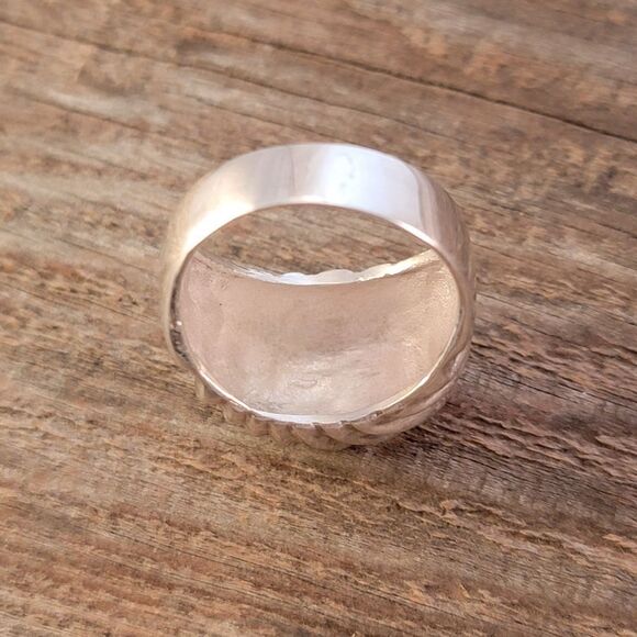 Sterling Ribbed Contemporary Dome Statement Ring - Picture 5 of 9